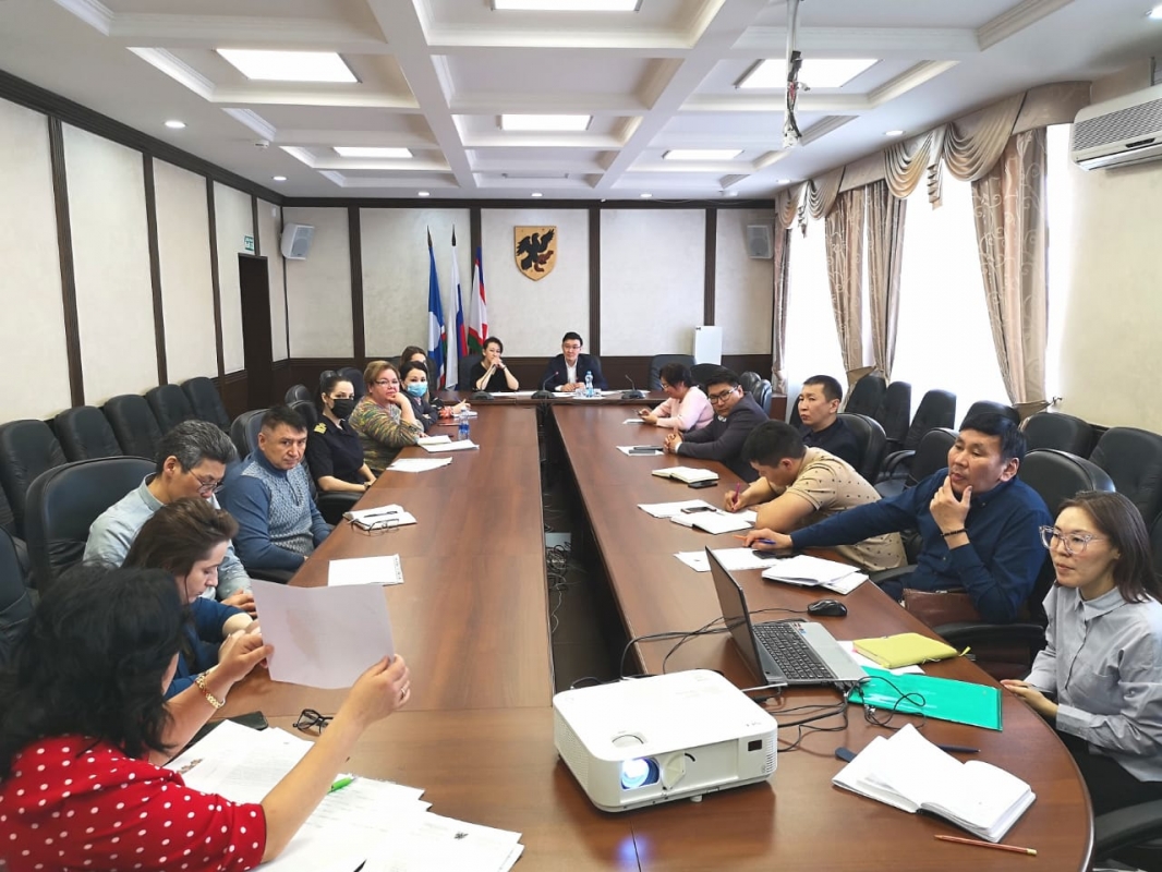 В Якутске обсудили вопросы по благоустройству и озеленению