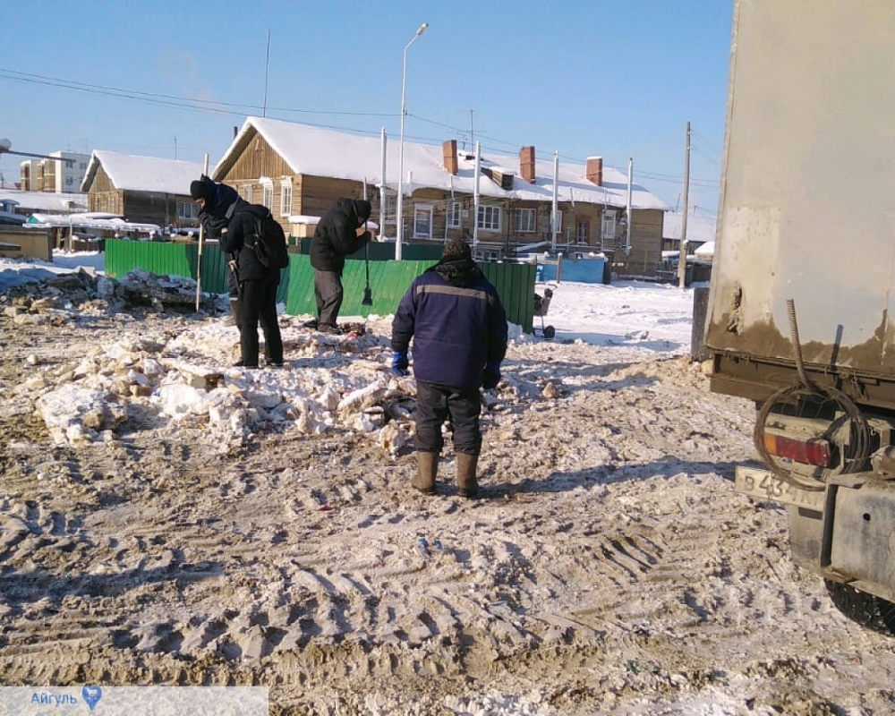 Губинский округ лидирует по вывозу снега в рамках санитарного трехмесячника в Якутске