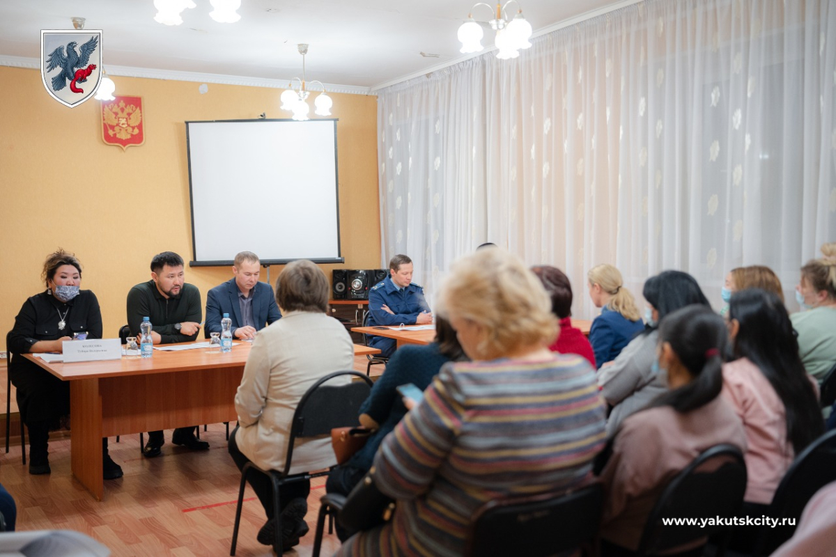 Евгений Григорьев провел встречу с семьями участников СВО в Мархе