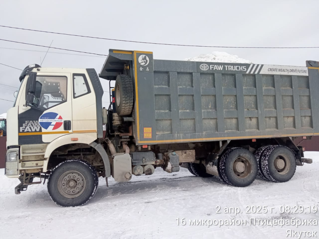 Более 507 тысяч кубометров снега вывезли с начала зимы в Якутске